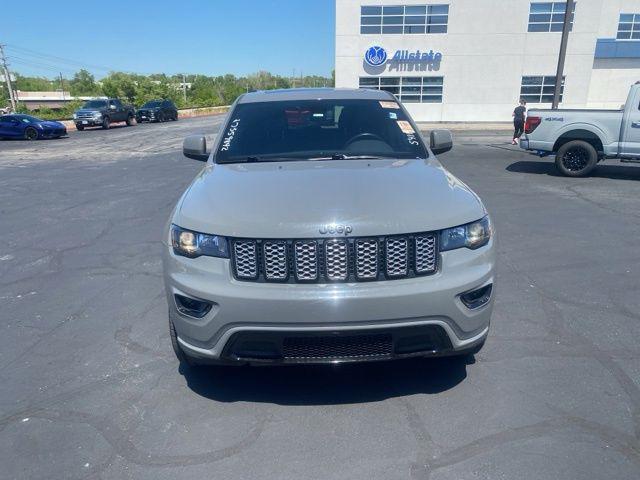 2022 Jeep Grand Cherokee Laredo X 4x4