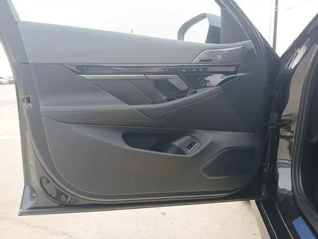 2027 BMW 5 Series 530i