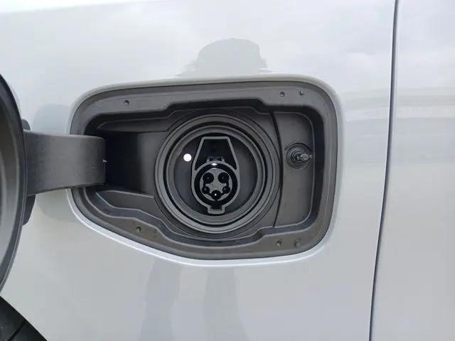 2027 BMW 5 Series 550e xDrive
