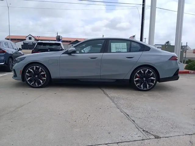2027 BMW 5 Series 550e xDrive