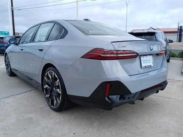 2027 BMW 5 Series 550e xDrive