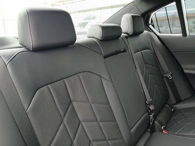 2027 BMW 5 Series 550e xDrive