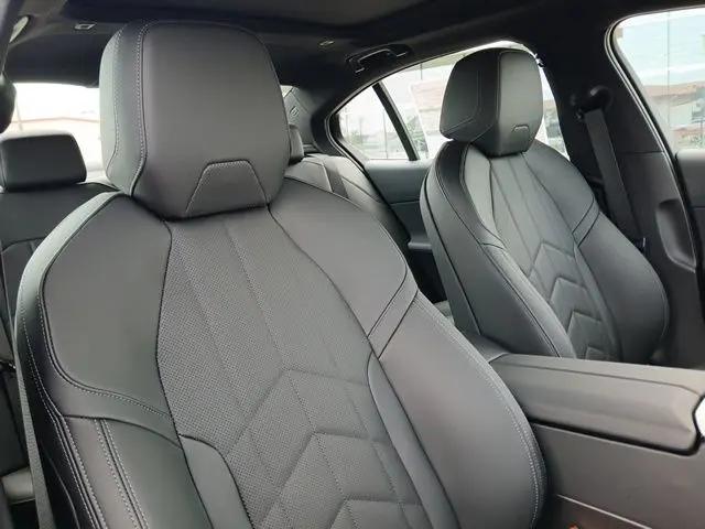 2027 BMW 5 Series 550e xDrive