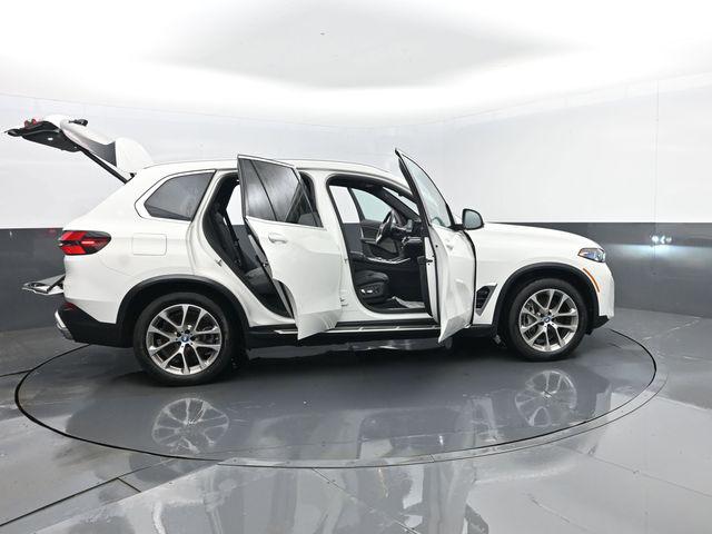 2024 BMW X5 xDrive50e