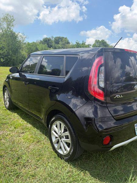 2017 Kia Soul +