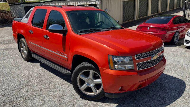 2011 Chevrolet Avalanche LTZ