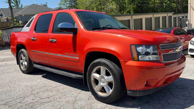 2011 Chevrolet Avalanche LTZ