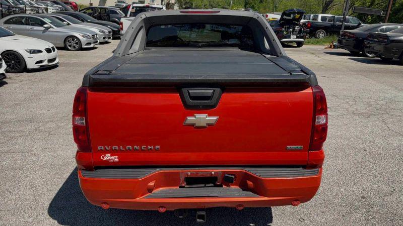 2011 Chevrolet Avalanche LTZ
