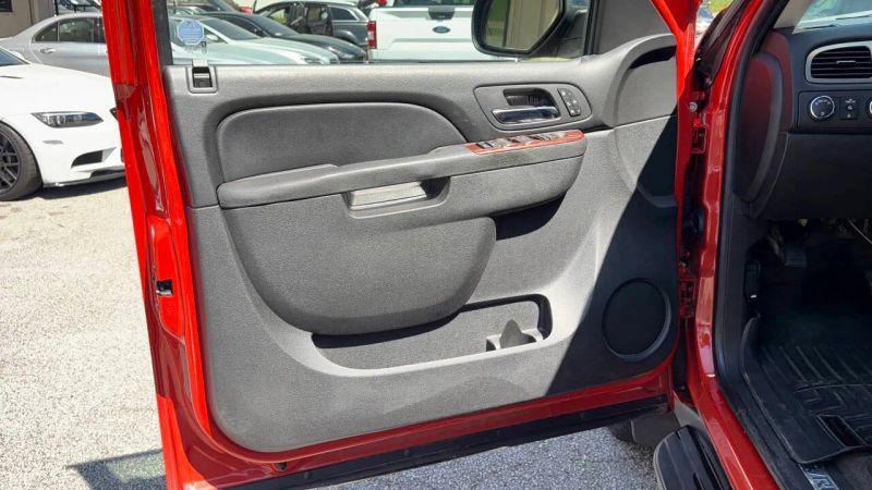 2011 Chevrolet Avalanche LTZ