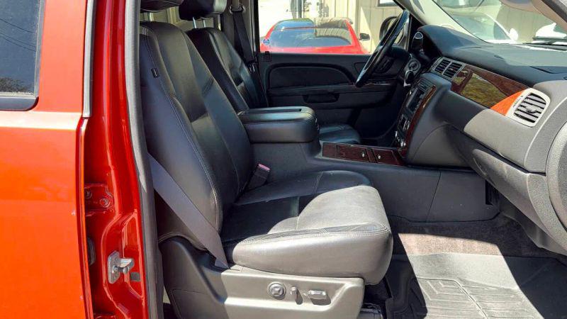 2011 Chevrolet Avalanche LTZ