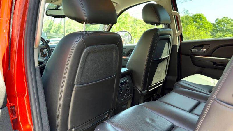 2011 Chevrolet Avalanche LTZ
