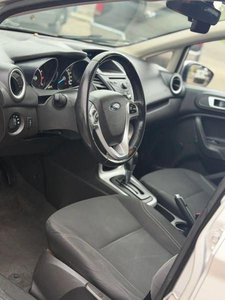 2014 Ford Fiesta SE