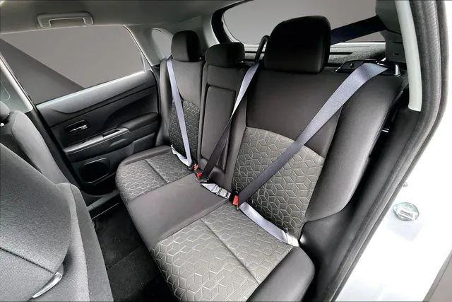 2026 Mitsubishi Outlander Sport 2.0 LE