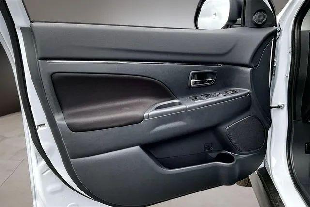 2026 Mitsubishi Outlander Sport 2.0 LE