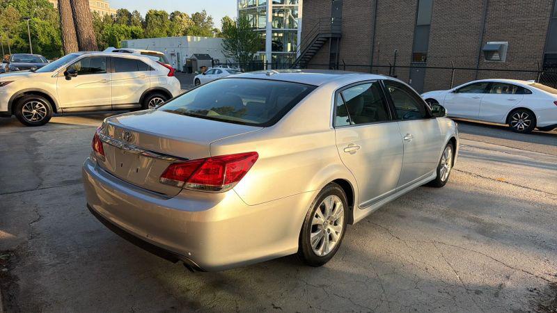 2011 Toyota Avalon Limited