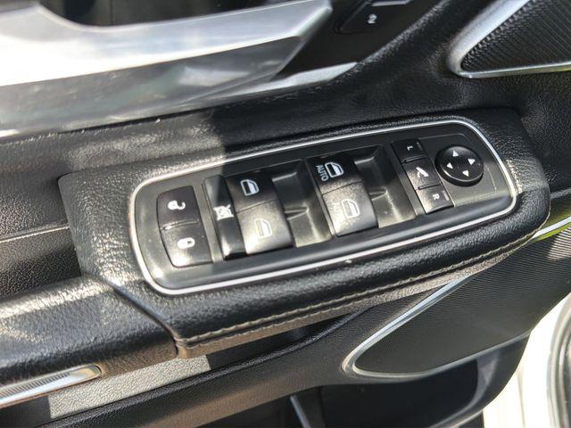 2020 Ram 1500 Laramie Crew Cab 4x2 5'7" Box