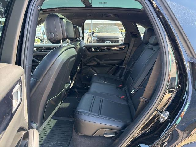 2021 Porsche Cayenne Base