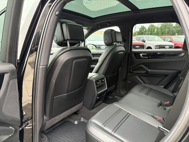 2021 Porsche Cayenne Base