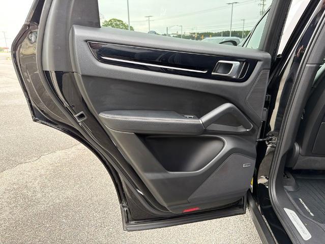 2021 Porsche Cayenne Base