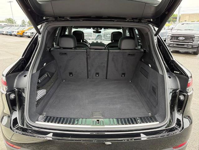 2021 Porsche Cayenne Base
