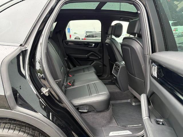 2021 Porsche Cayenne Base