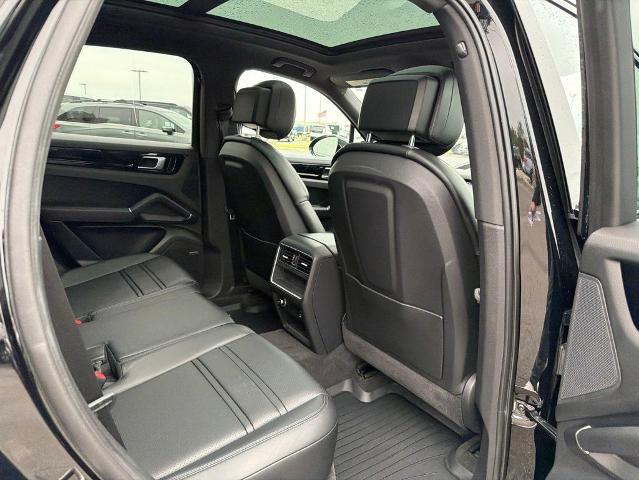 2021 Porsche Cayenne Base