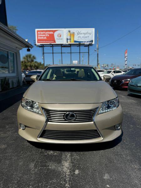 2015 Lexus ES 350 Crafted Line