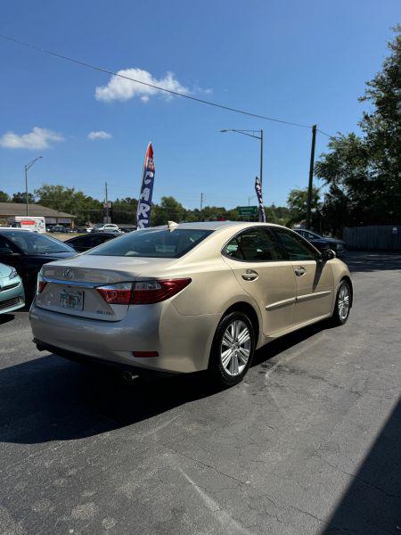 2015 Lexus ES 350 Crafted Line