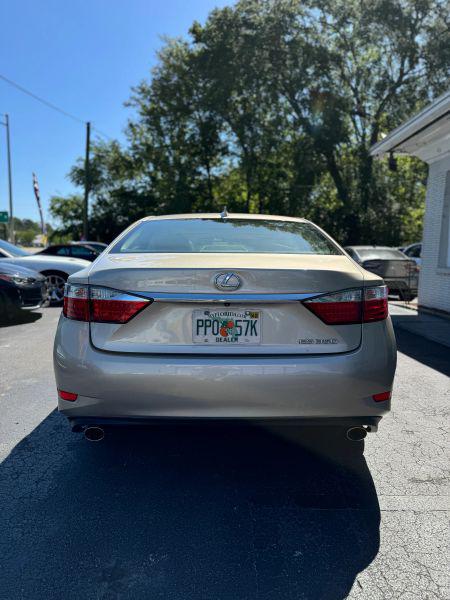 2015 Lexus ES 350 Crafted Line