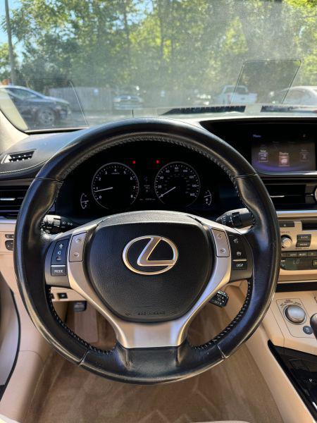 2015 Lexus ES 350 Crafted Line