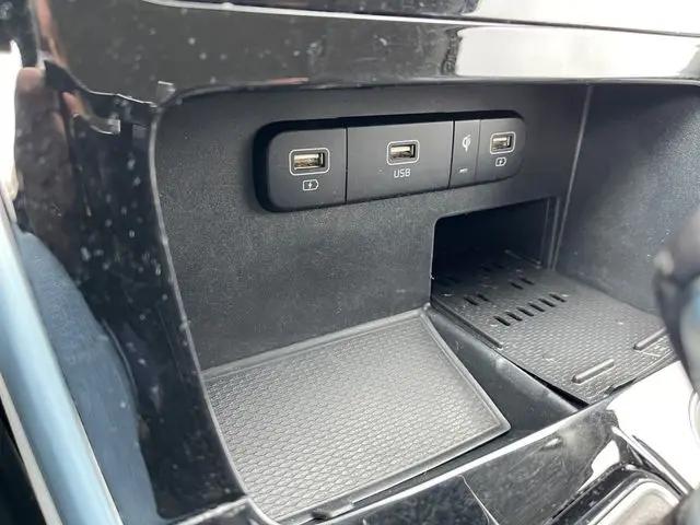 2023 Kia Carnival MPV SX Prestige