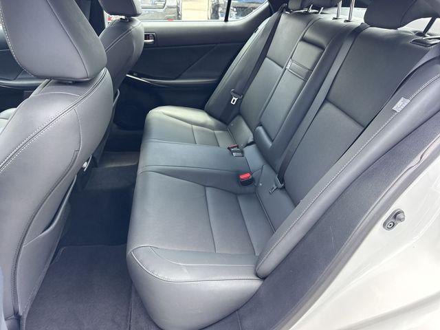 2025 Lexus IS 300 300