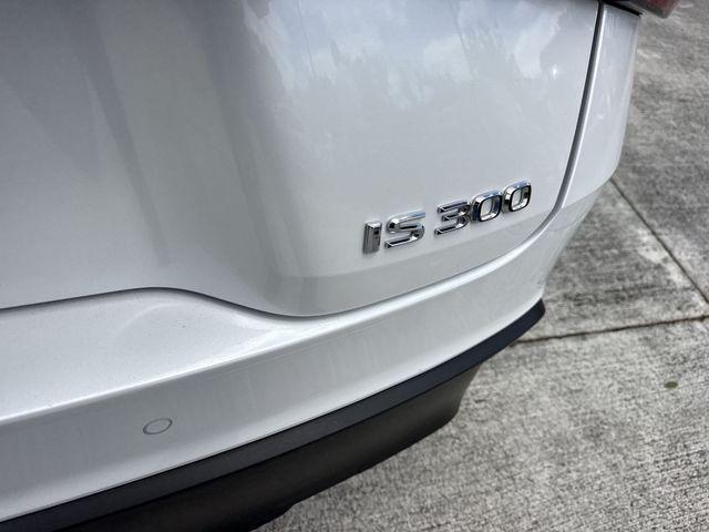 2025 Lexus IS 300 300