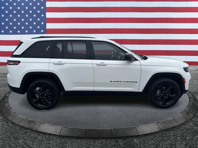 2023 Jeep Grand Cherokee Altitude 4x2