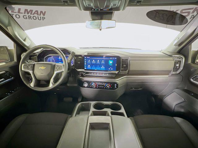 2024 Chevrolet Silverado 1500 4WD Crew Cab Short Bed LT