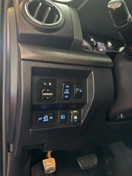 2019 Toyota Tundra SR5 5.7L V8
