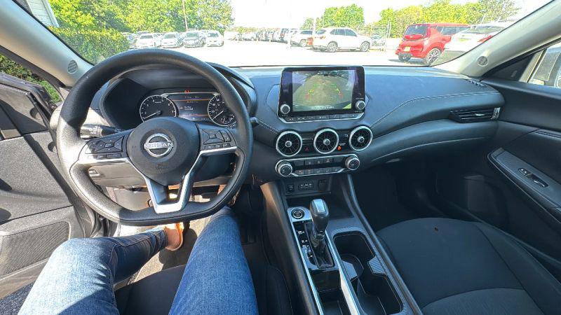 2024 Nissan Sentra SV Xtronic CVT