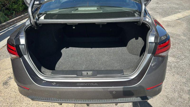 2024 Nissan Sentra SV Xtronic CVT