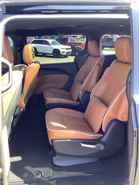 2024 Chrysler Pacifica Pinnacle