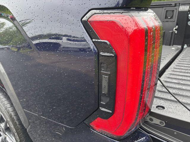 2026 Toyota Tundra Limited CrewMax 5.5' Bed