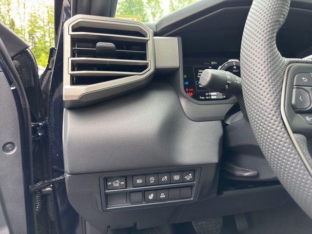 2026 Toyota Tundra Limited CrewMax 5.5' Bed