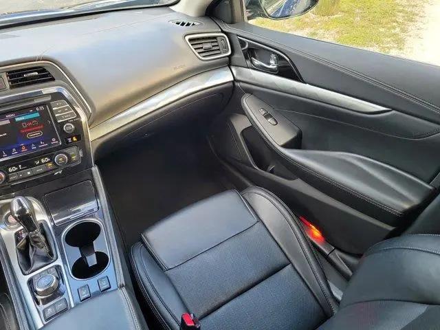 2023 Nissan Maxima SV Xtronic CVT