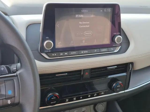 2023 Nissan Rogue SV FWD