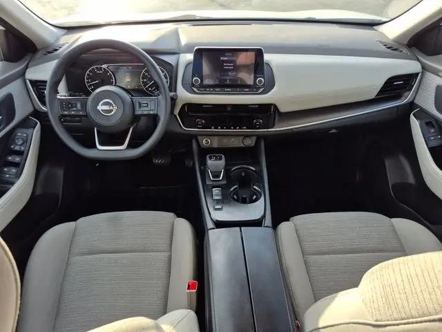 2023 Nissan Rogue SV FWD