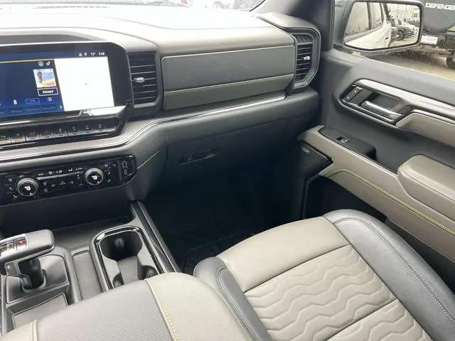 2023 Chevrolet Silverado 1500 4WD Crew Cab Short Bed ZR2