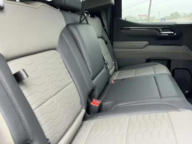 2023 Chevrolet Silverado 1500 4WD Crew Cab Short Bed ZR2