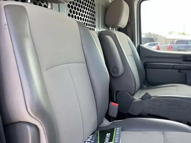 2020 Nissan 1500 SV Standard Roof V6
