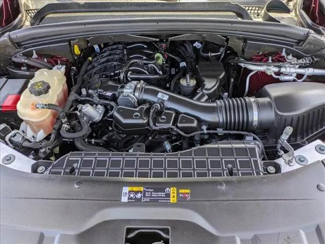 2023 Jeep Grand Cherokee L Laredo 4x4