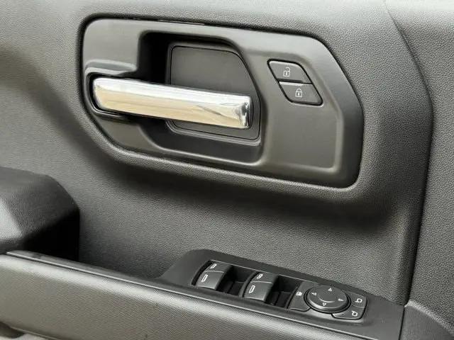 2026 Chevrolet Silverado 1500 4WD Crew Cab Short Bed Custom Trail Boss