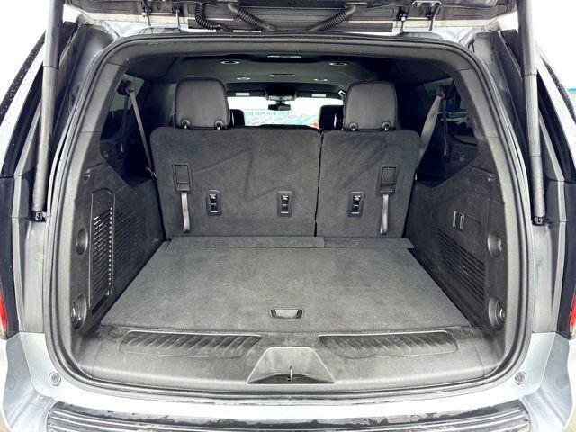 2022 Chevrolet Suburban 2WD LT